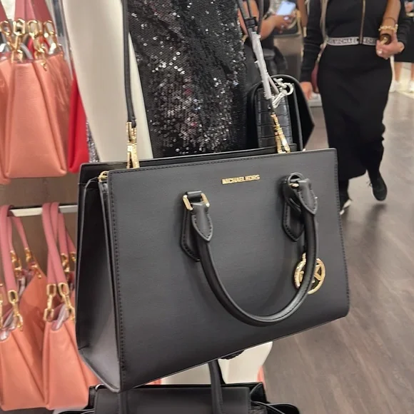 Michael Kors Sheila Medium Center Zip Satchel Crossbody BagNWT